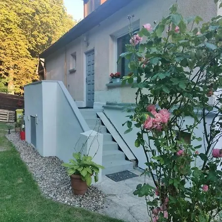 ラグジュアリーテント Dla Dwojga W Zacisznej Czesci Sopotu Z Lazienka Wspolna Dla Dwoch Pokoi ソポト